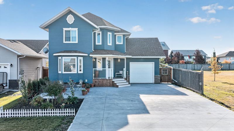 Aerial and exterior photograph of a residential property 5