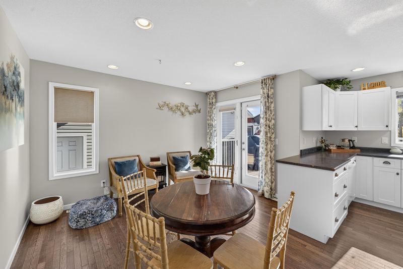 Interior real estate photograph 8