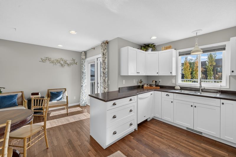 Interior real estate photograph 12
